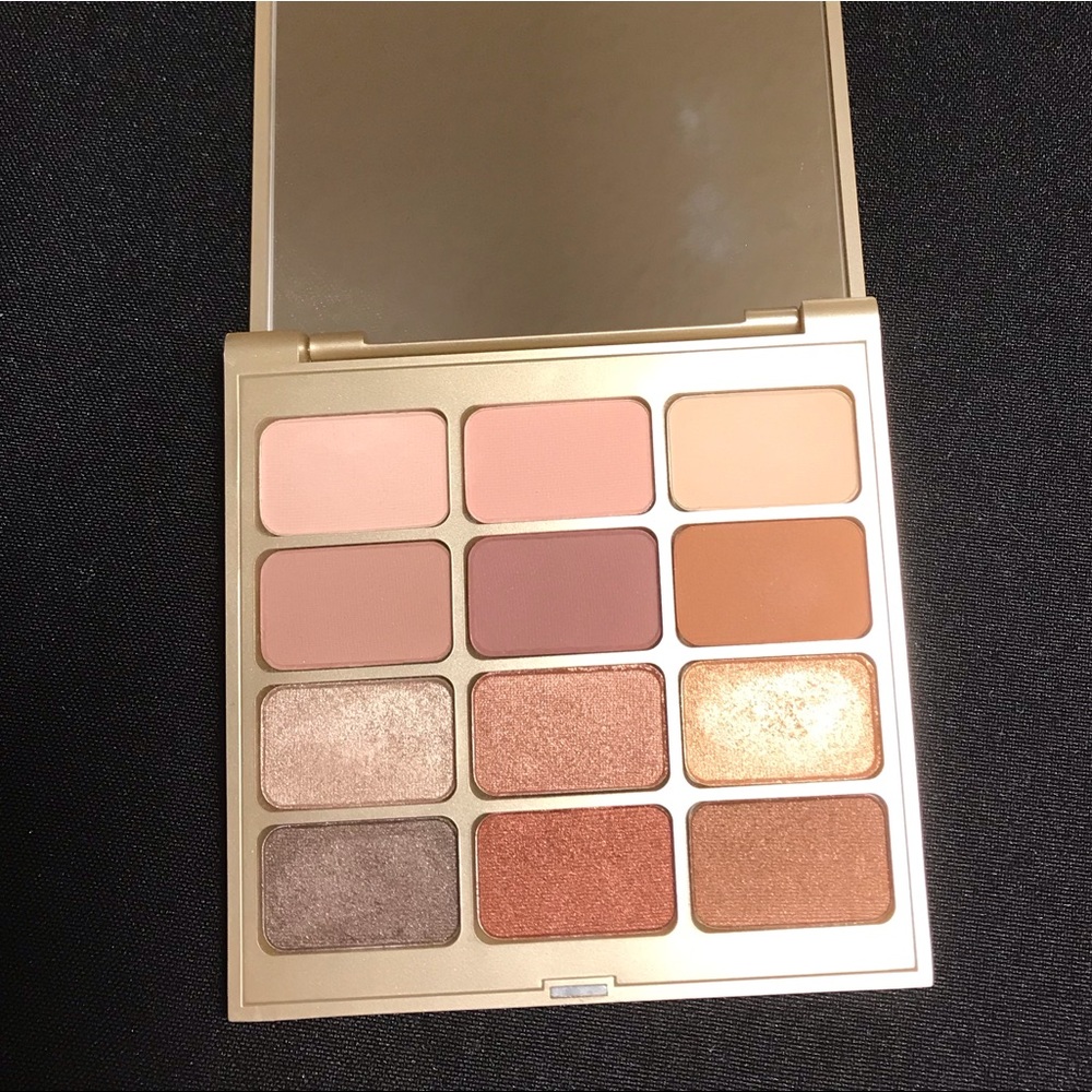 Stila Matte & Metal Eyeshadow Palette Authentic